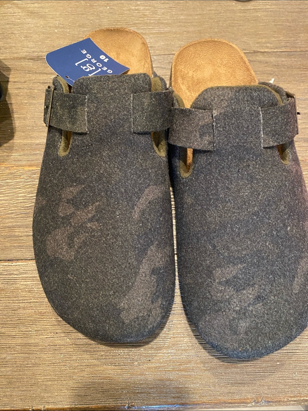 George Mens Gray Felt Slip-On Clogs with Buckle Strap size 10 nwt
